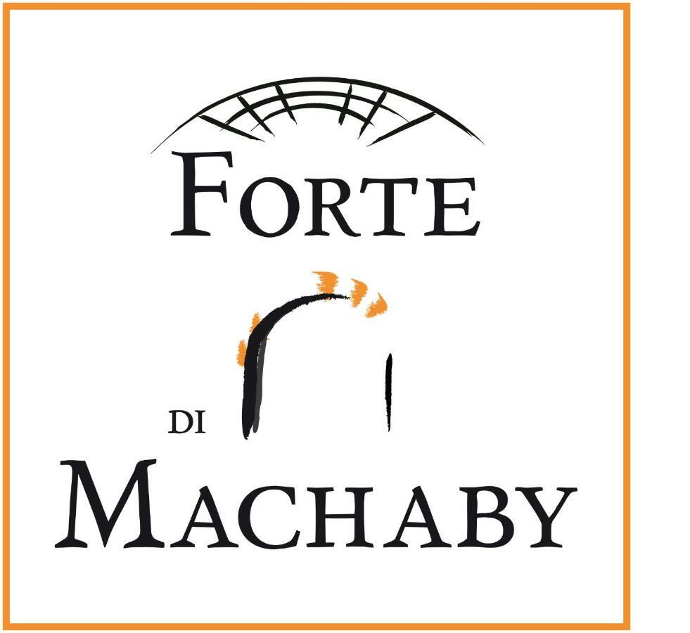 Forte Di Machaby Hostel Arnad Ngoại thất bức ảnh